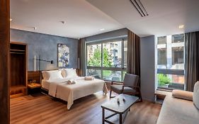 Violin Glam Apartments By Binobi!